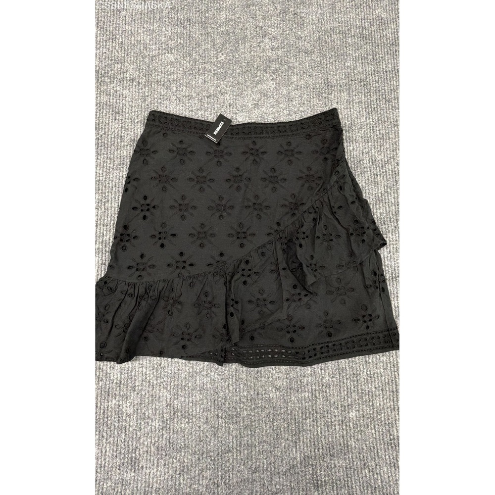 Express Women's Black Eyelet Cotton Ruffleβ Tiered Mini Skirt NWT Size 12